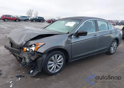 2011 Honda Accord 2.4 Ex-L z USA, uszkodzony, nr VIN 1HGCP2F84BA049640
